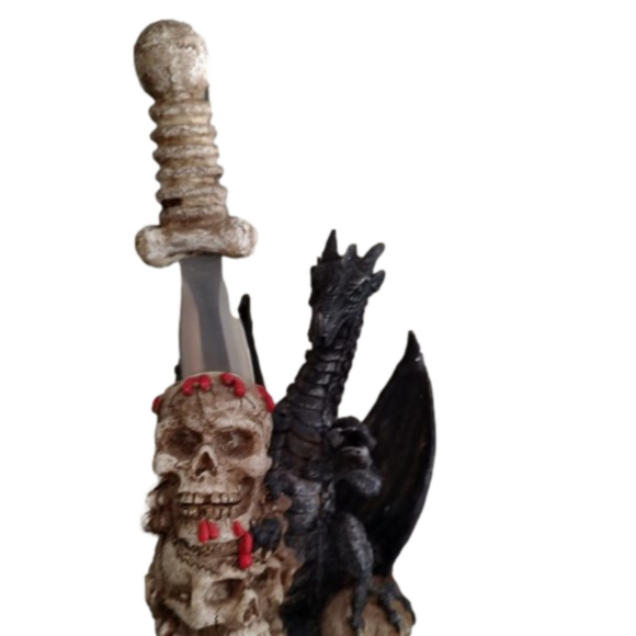 Unique Skull Handled Knife with Black Dragons - Picture 3 of 3